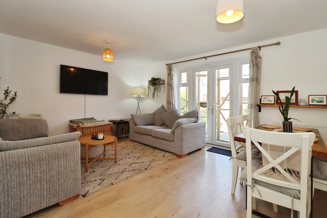 Henry Shute Road, Cheswick Village, Bristol, BS16, photo 2