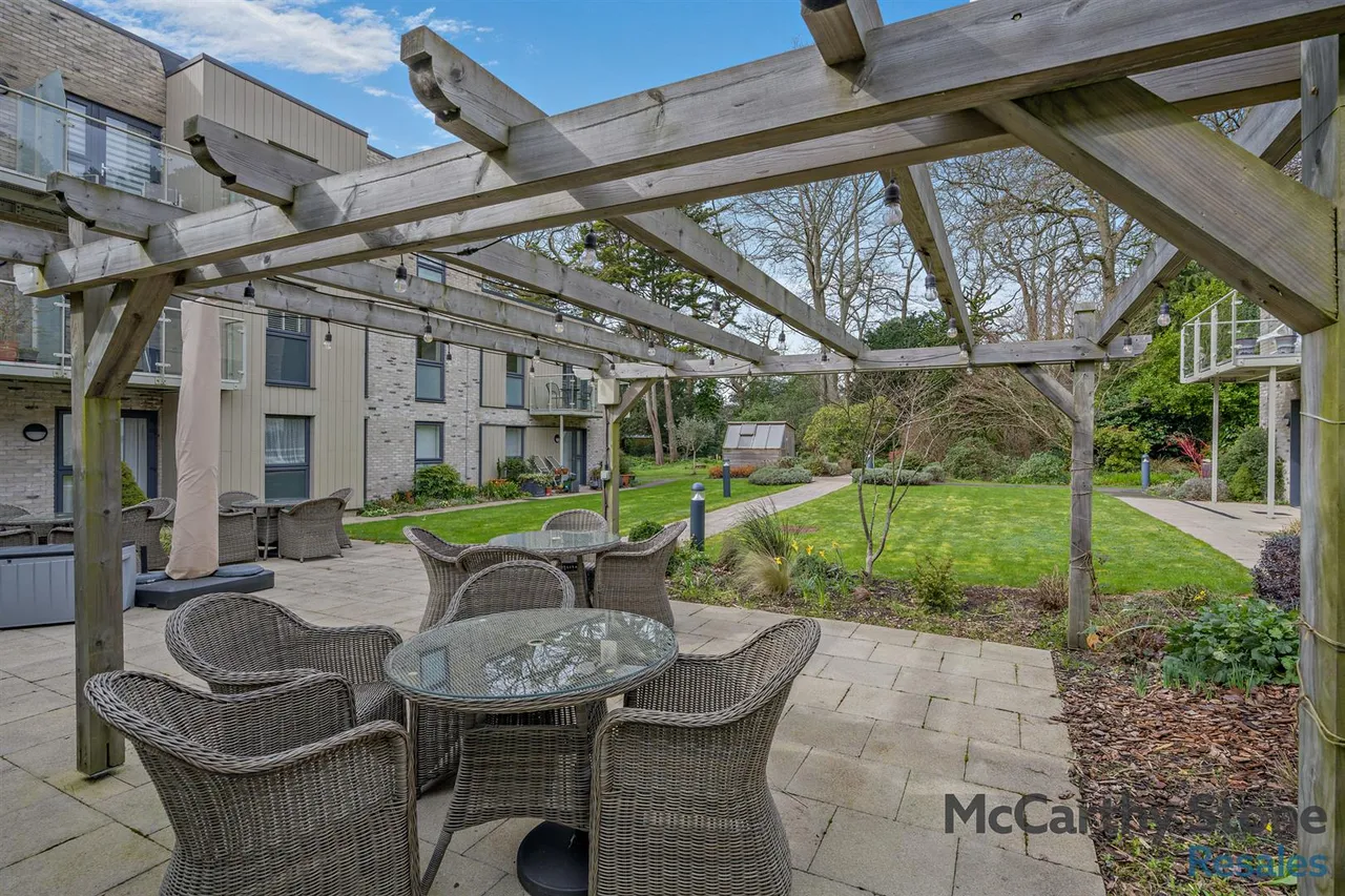 Lindsay Road, Poole, BH13, photo 33