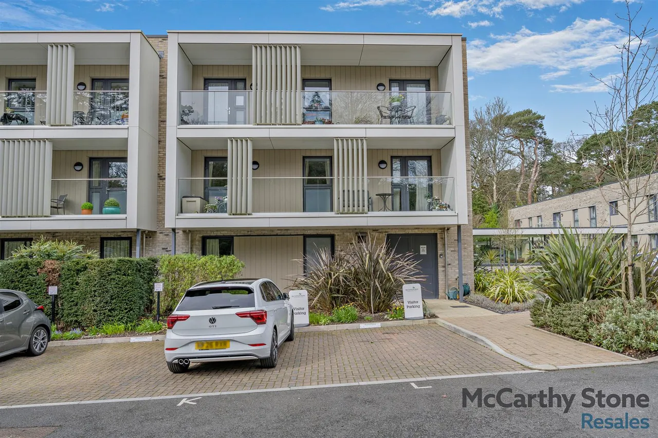 Lindsay Road, Poole, BH13, photo 24