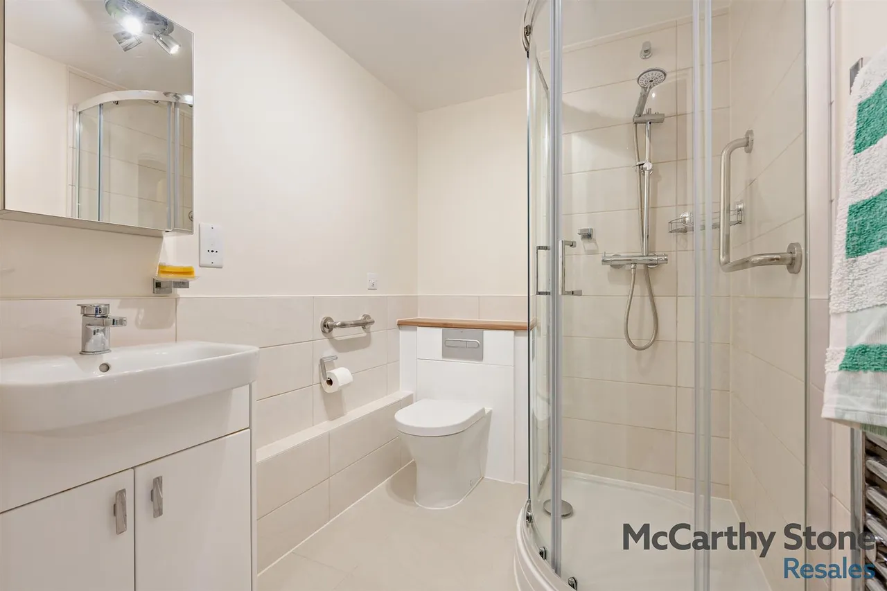 Lindsay Road, Poole, BH13, photo 9