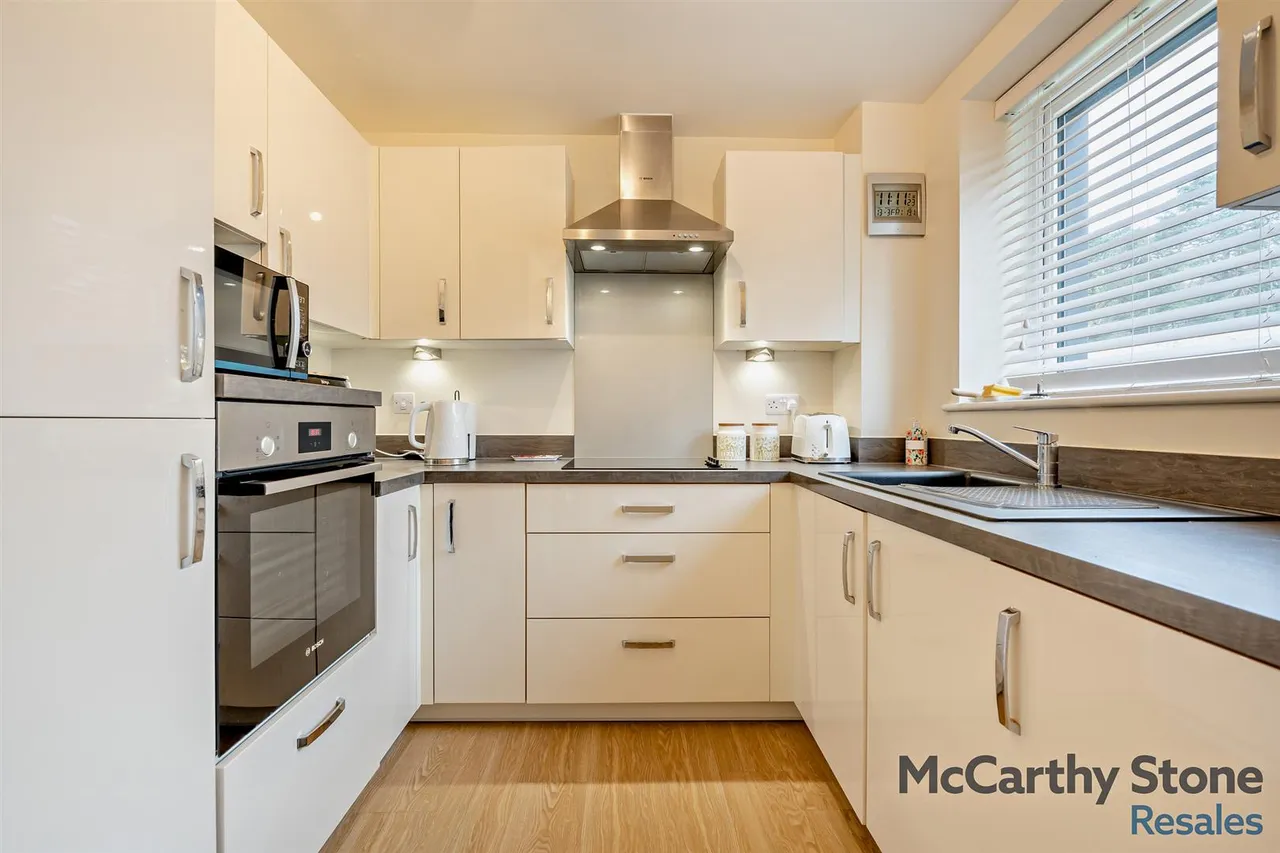 Lindsay Road, Poole, BH13, photo 10