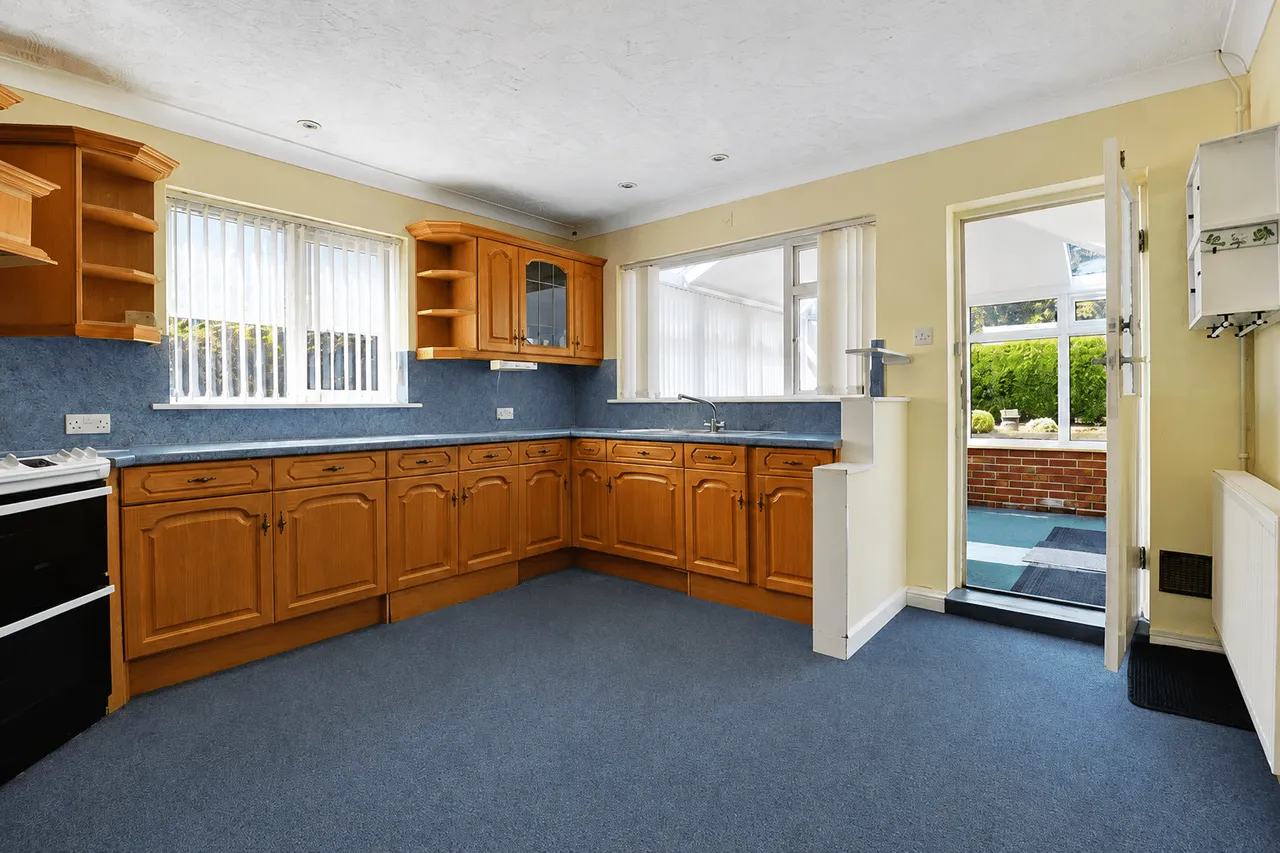 Sunnybank, Barton-Upon-Humber, DN18, photo 2