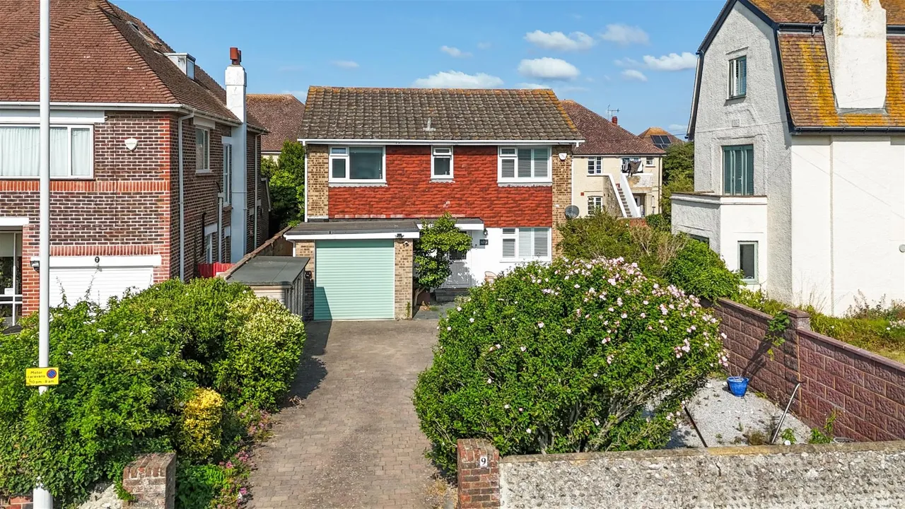 Wallace Avenue, Worthing, photo 25