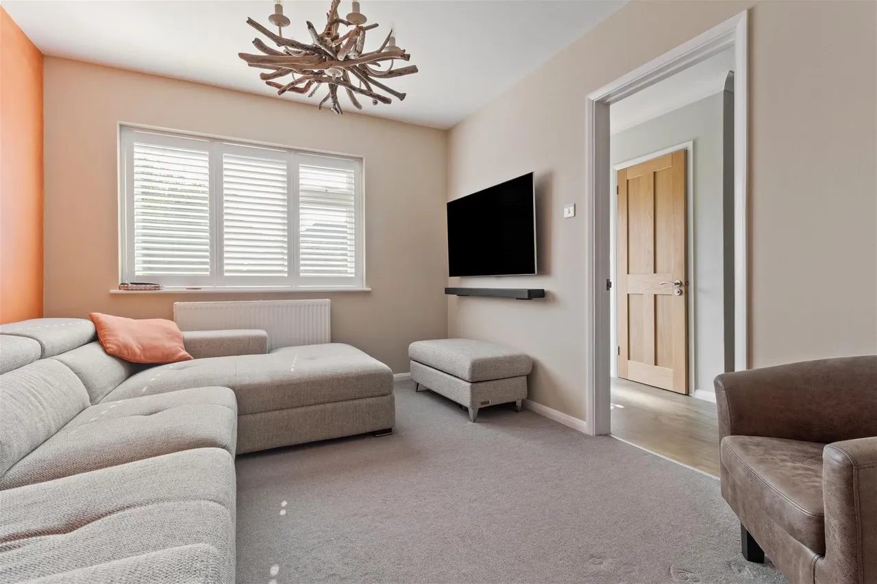 Wallace Avenue, Worthing, photo 7