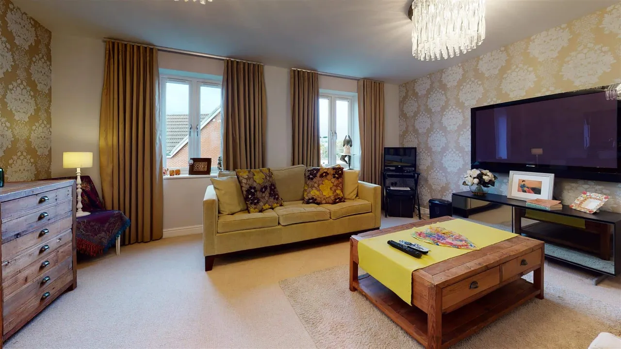 Brook Road, Buckhurst Hill, photo 8