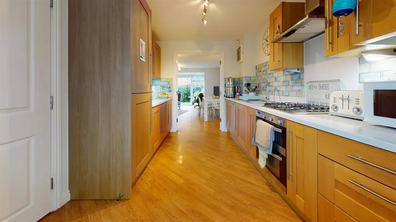 Brook Road, Buckhurst Hill, photo 7