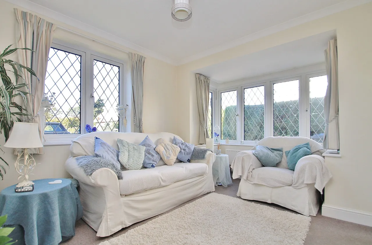 Send Marsh Road, Ripley, GU23, photo 4