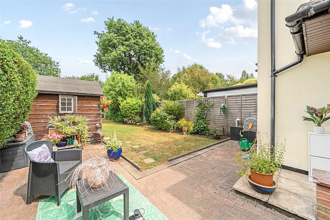 Send Marsh Road, Ripley, GU23, photo 10