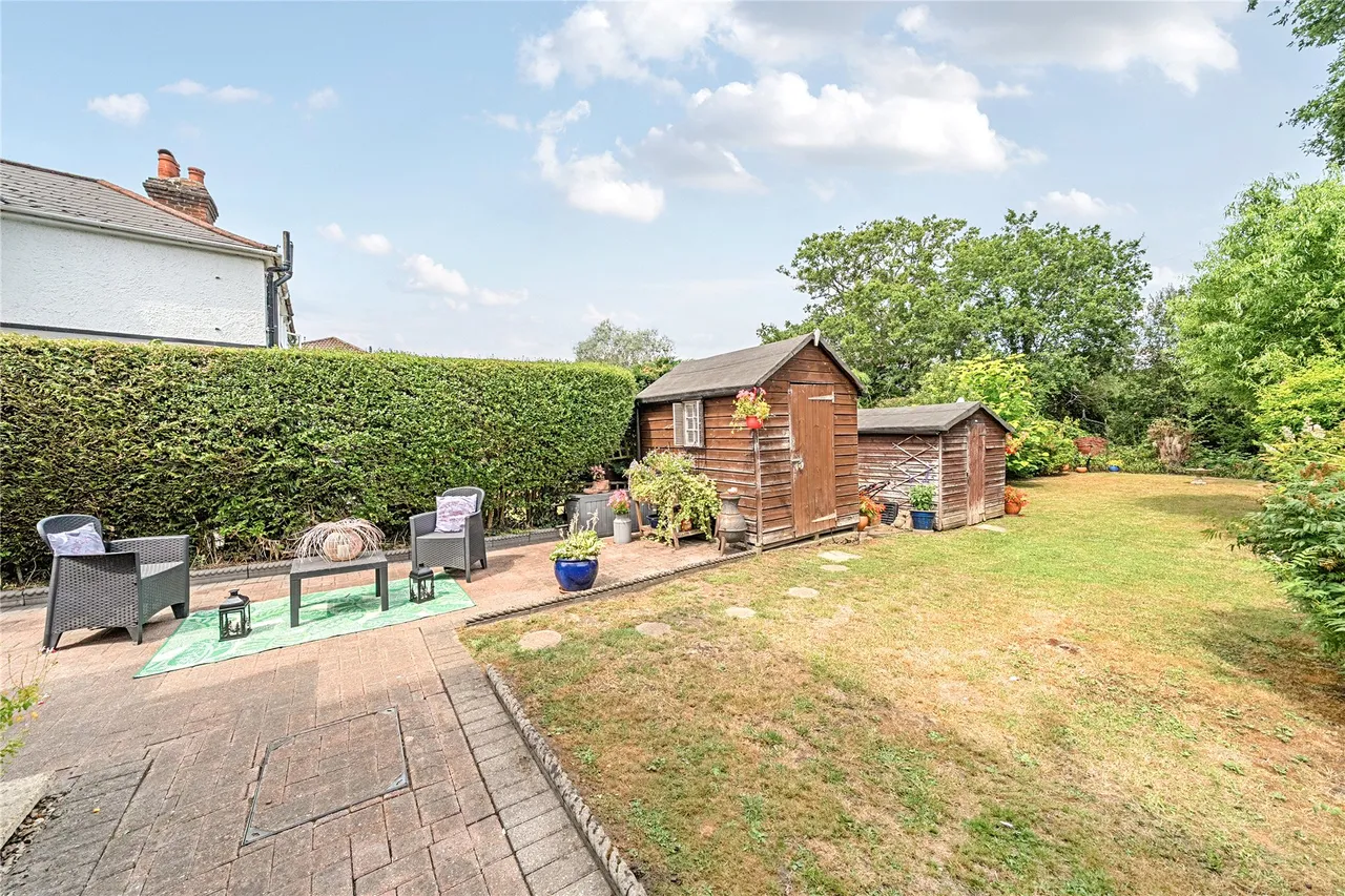 Send Marsh Road, Ripley, GU23, photo 9