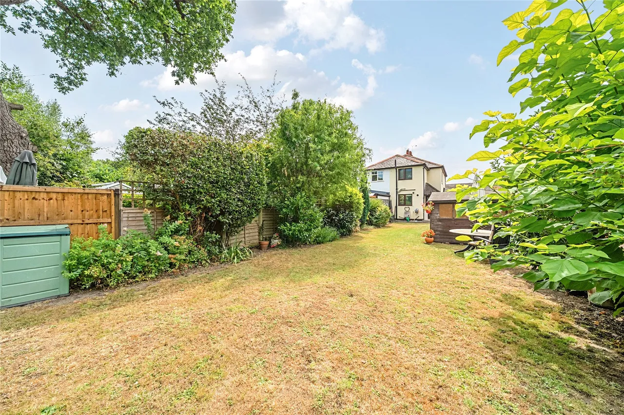 Send Marsh Road, Ripley, GU23, photo 11