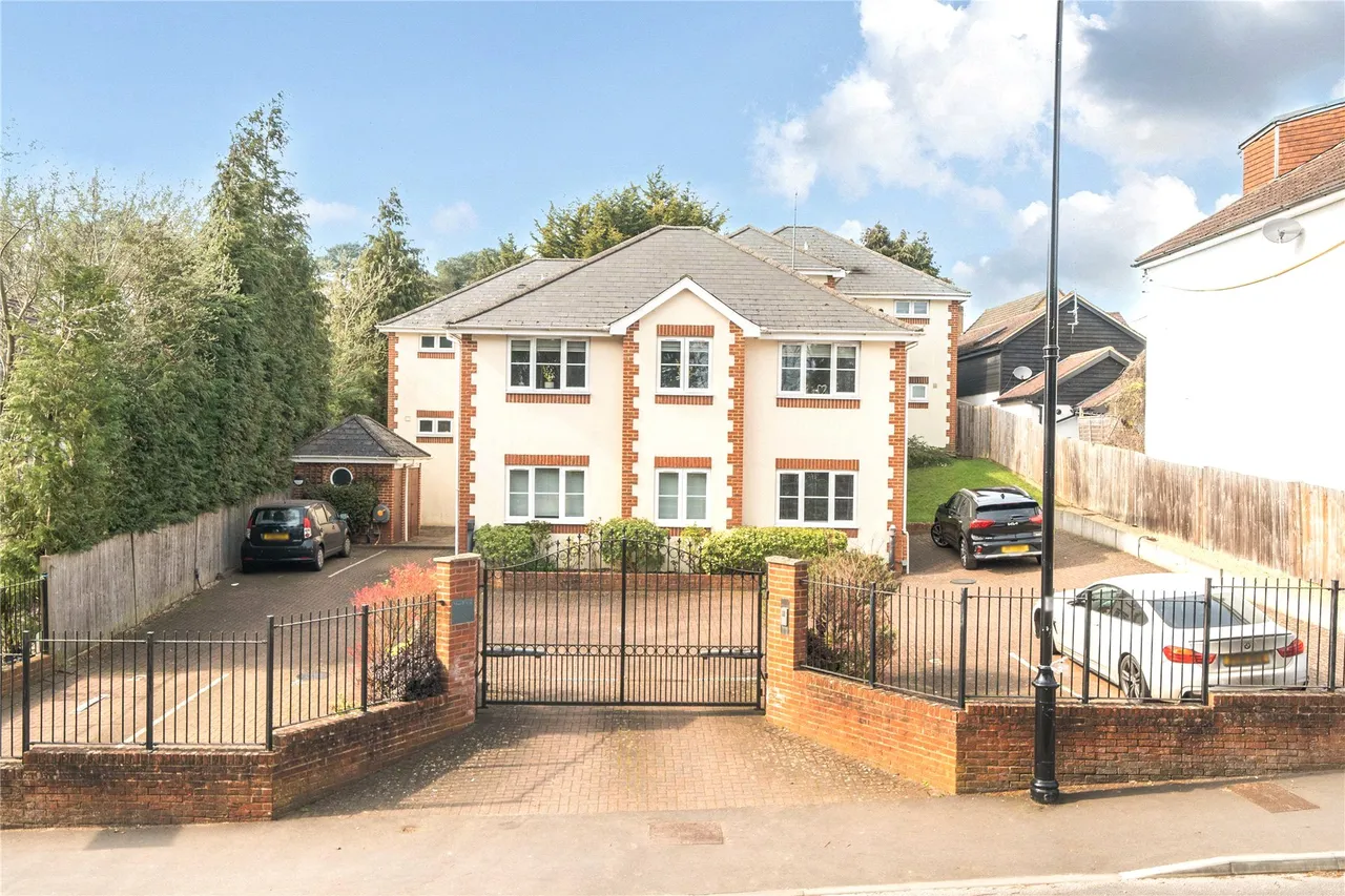 Deepcut Bridge Road, Deepcut, GU16, photo 11