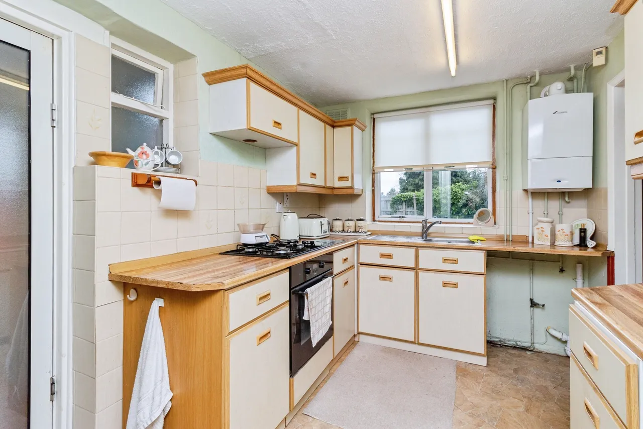 Gibbons Road, Telford, TF2, photo 8