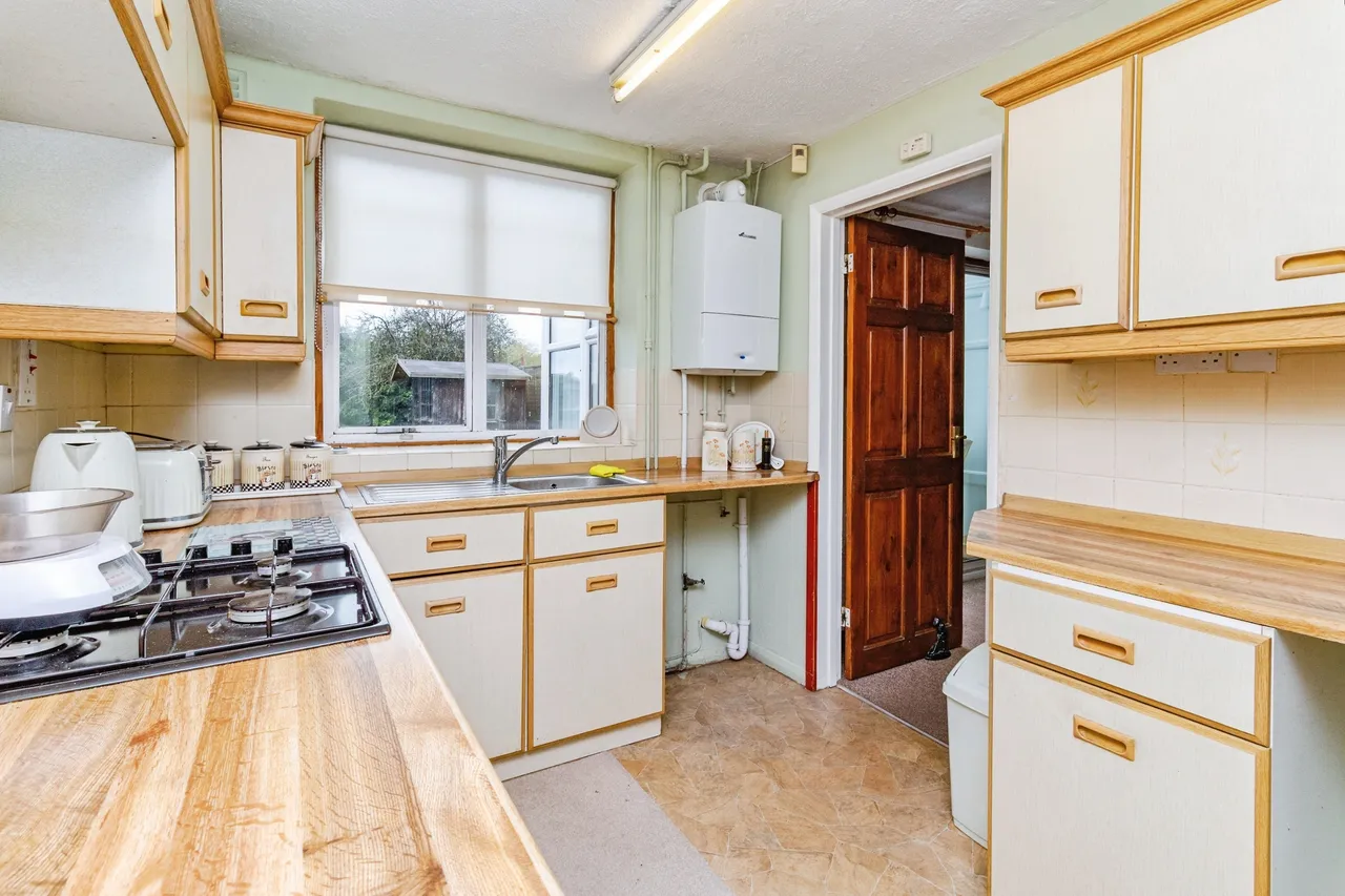 Gibbons Road, Telford, TF2, photo 7