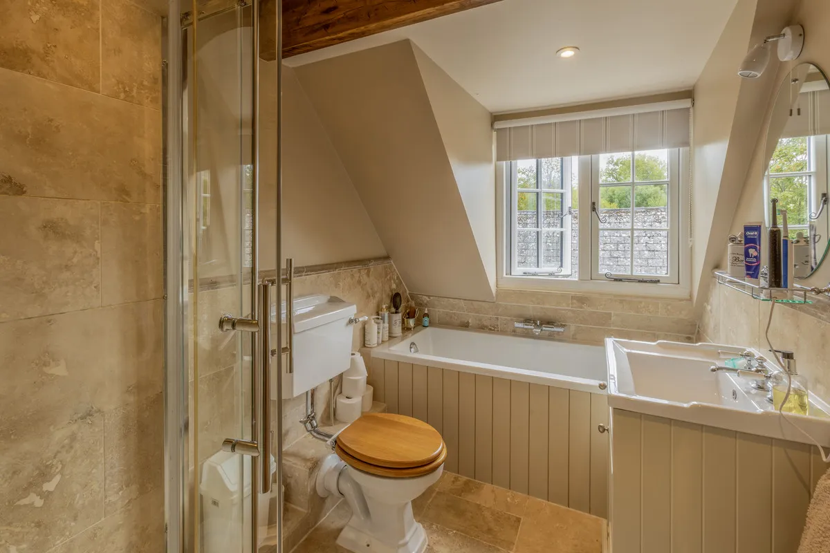 Witney Street, Burford, OX18, photo 18