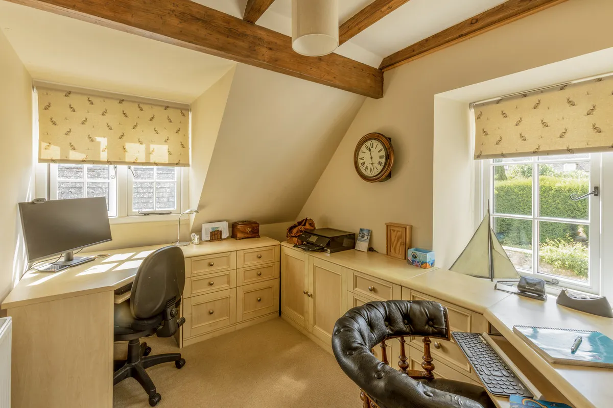 Witney Street, Burford, OX18, photo 17