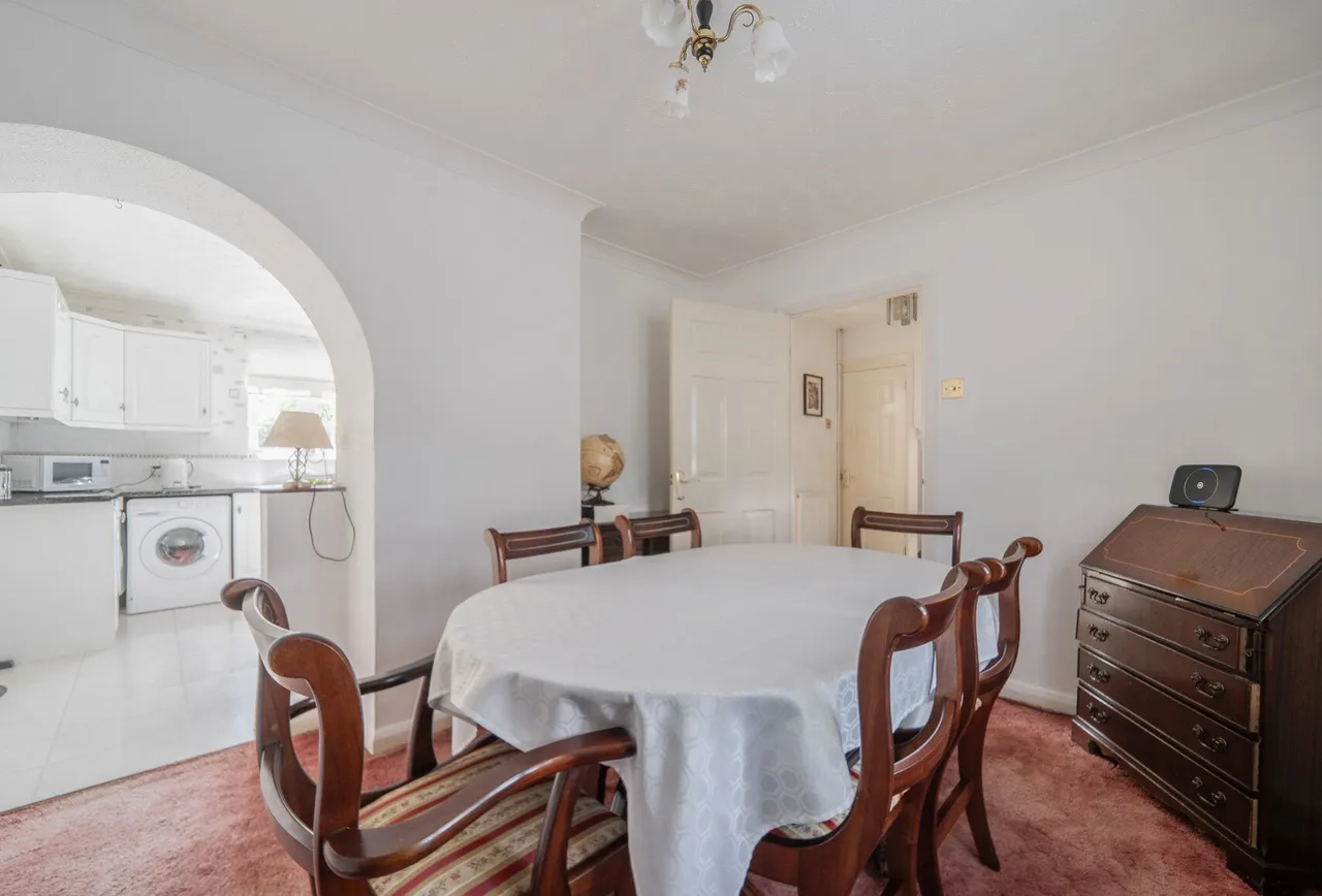 Jutsums Lane, Romford, RM7 9HH, photo 5