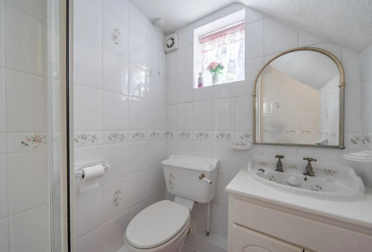 Jutsums Lane, Romford, RM7 9HH, photo 9
