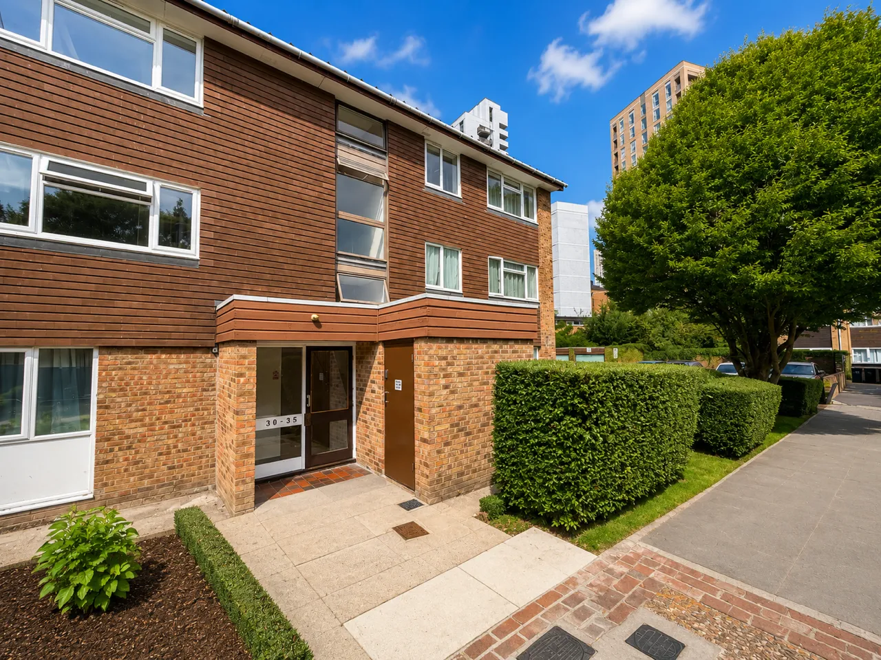 2 bed flat to rent — Garrick Crescent, Croydon CR0