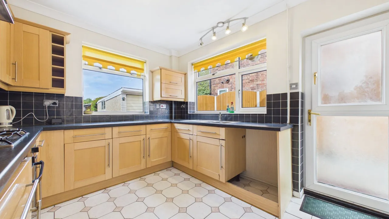 Francis Gardens, Peterborough, PE1, photo 8