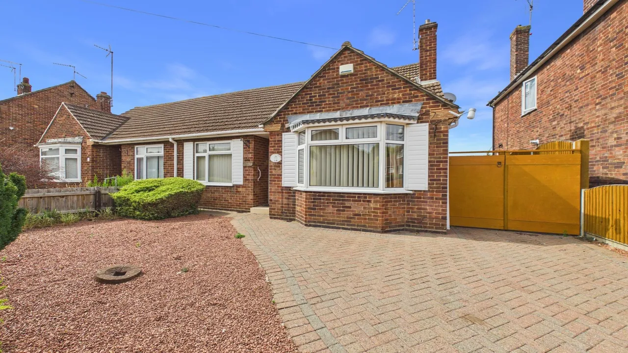 Francis Gardens, Peterborough, PE1, photo 18