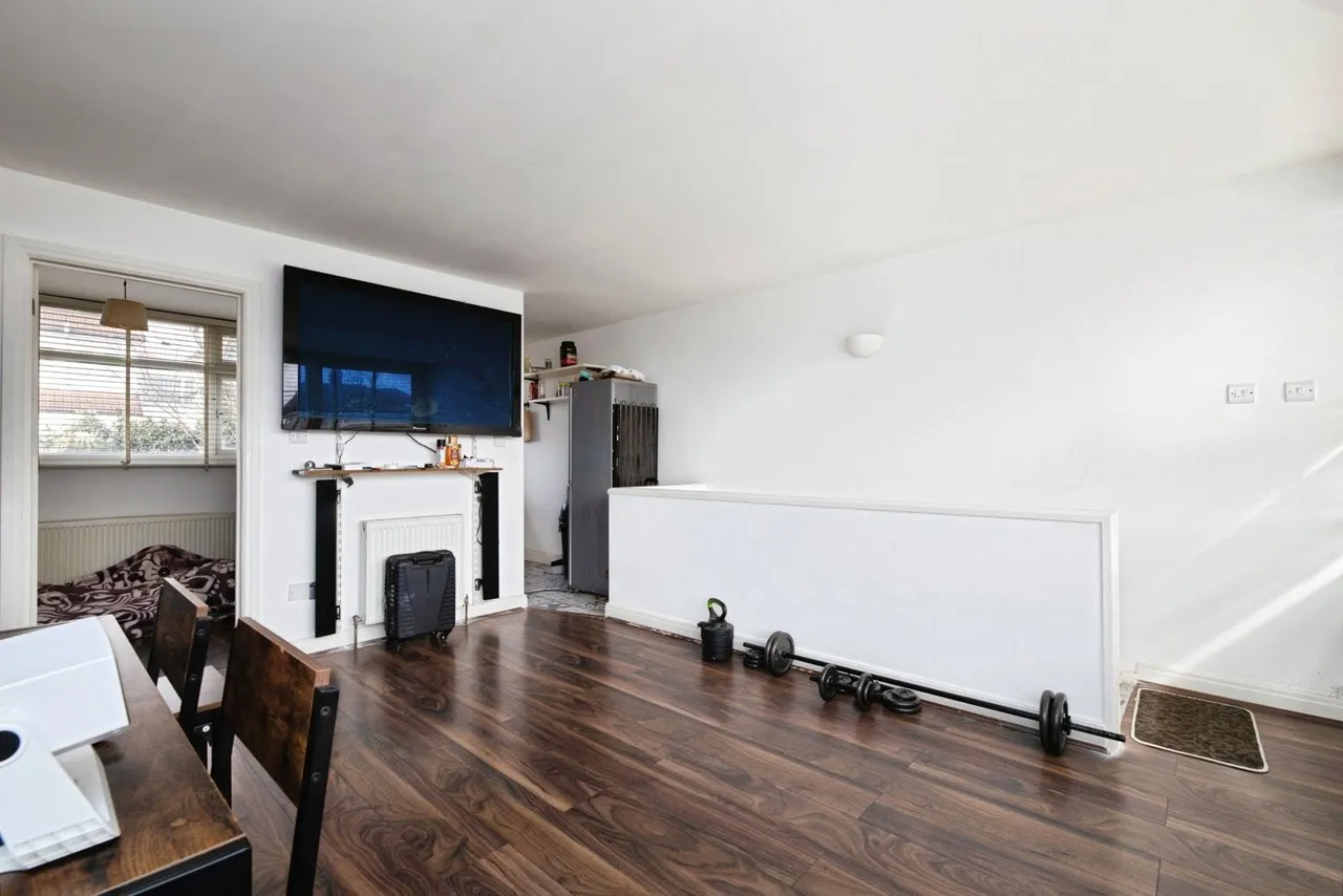 The Mews, Ilford, Essex, IG4, photo 6