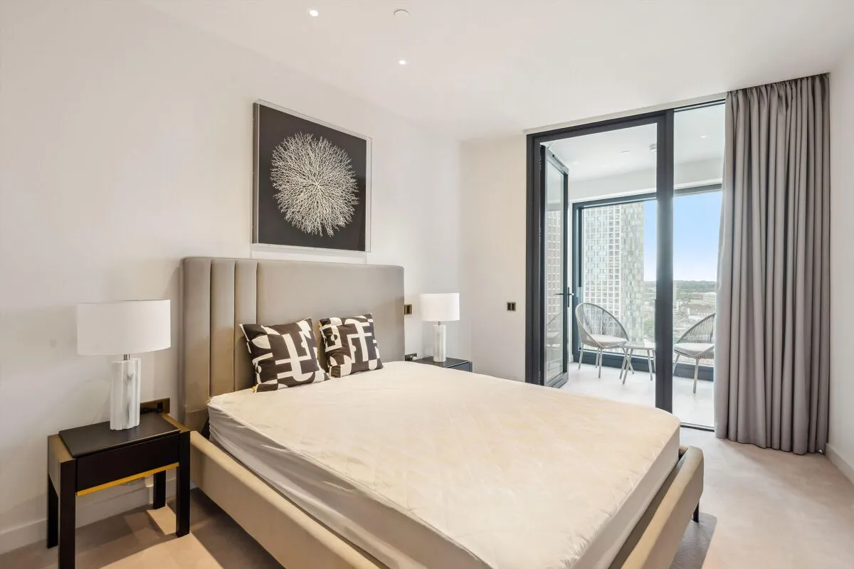 Nine Elms Lane, London, SW8, photo 8