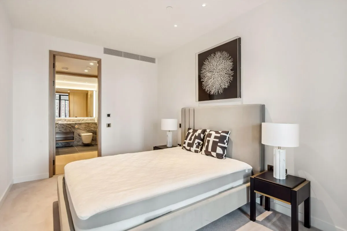 Nine Elms Lane, London, SW8, photo 10