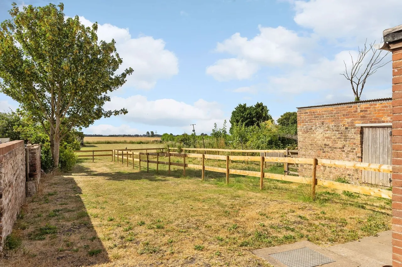 Eastons Cottages, Whitgift, DN14, photo 3