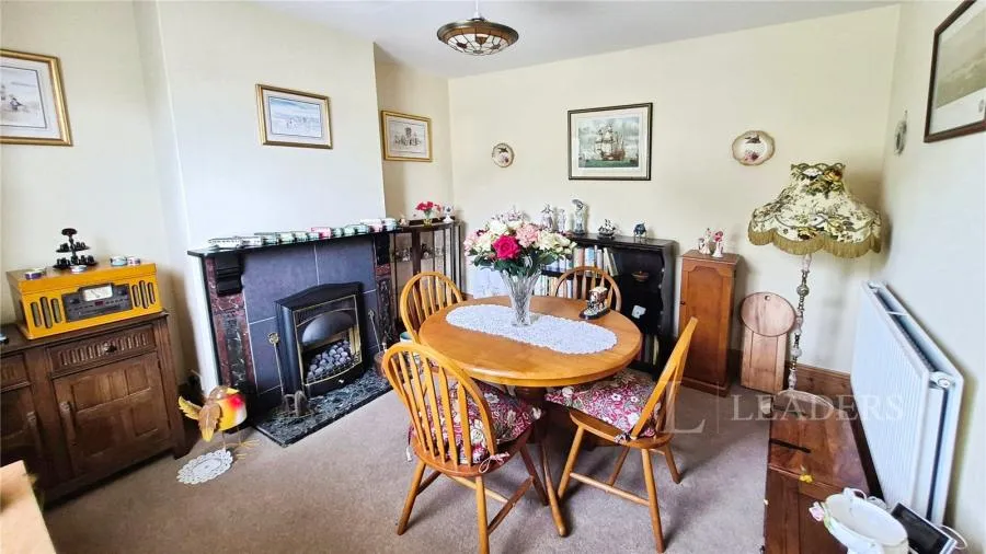 High Street, Shirrell Heath, SO32, photo 3