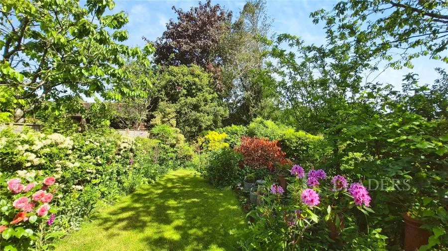 High Street, Shirrell Heath, SO32, photo 6