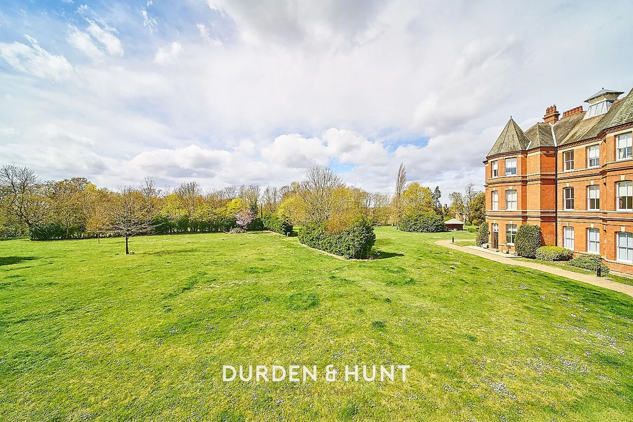 Hampstead Avenue, Woodford Green, IG8, photo 18