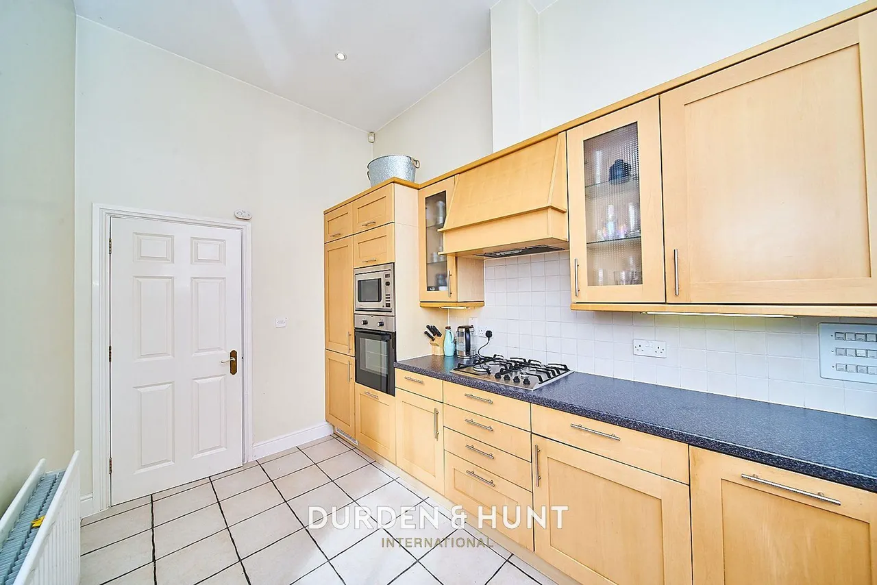Hampstead Avenue, Woodford Green, IG8, photo 10