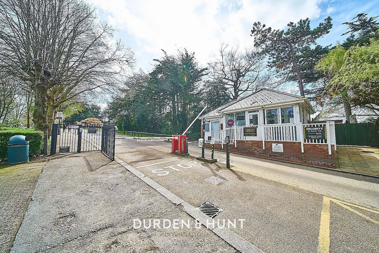 Hampstead Avenue, Woodford Green, IG8, photo 24