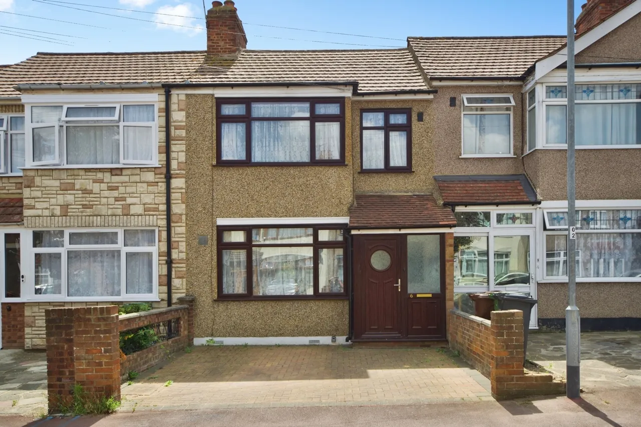3 bed house for sale — Hamden Crescent, DAGENHAM, Essex, RM10