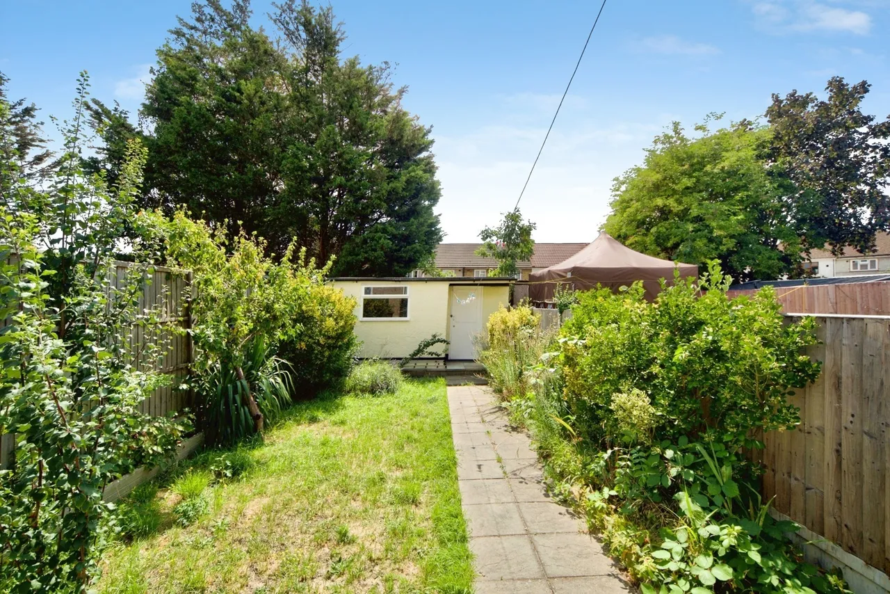 Hamden Crescent, DAGENHAM, Essex, RM10, photo 13