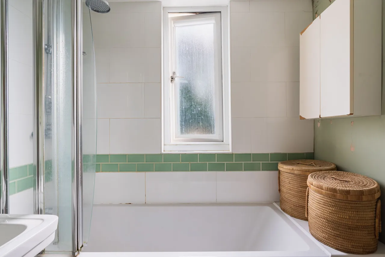 Crimicar Lane, Sheffield, S10, photo 20