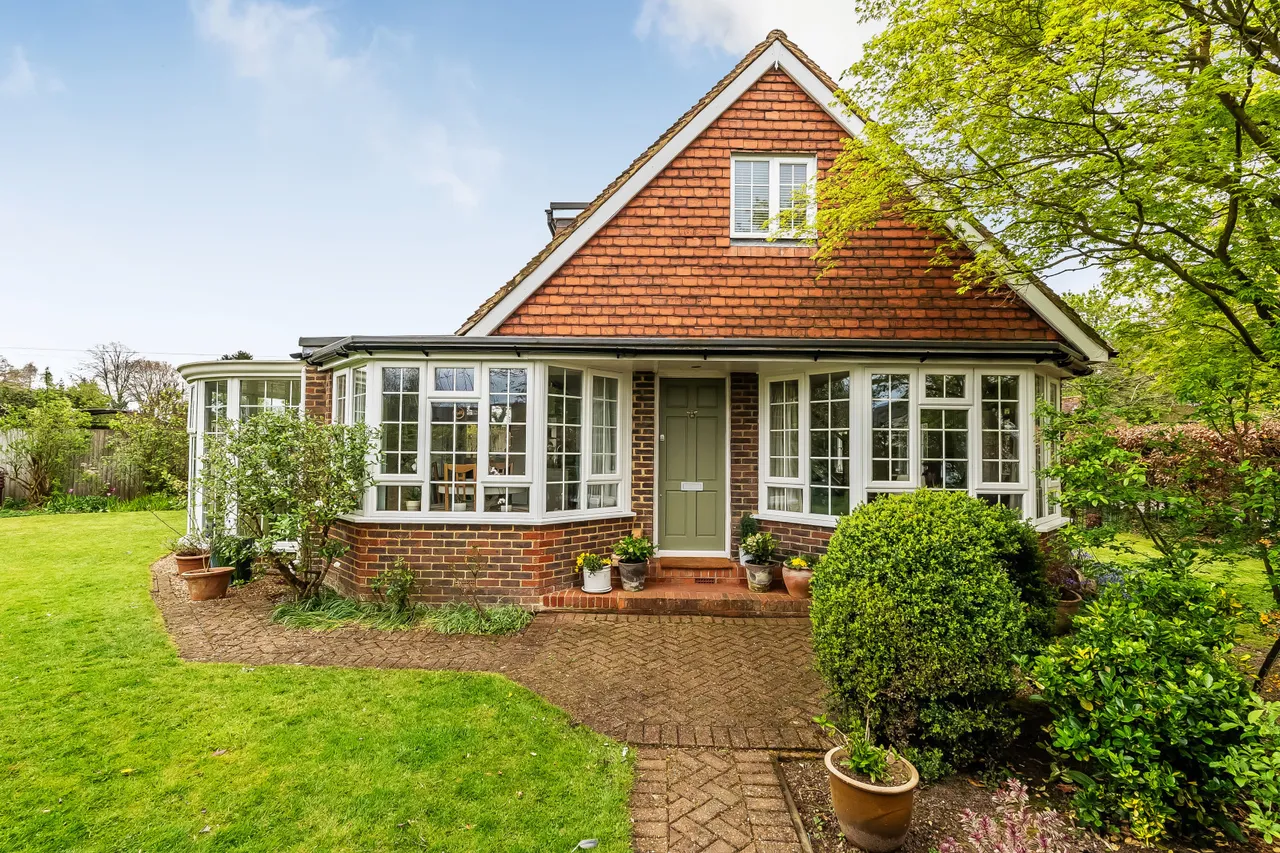 3 bed house for sale, Pootings Road, Crockham Hill, TN8