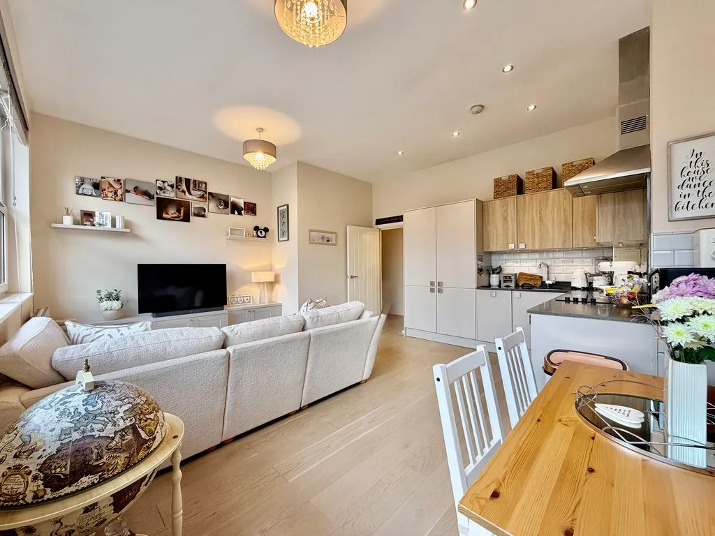 Furlong Road, Bourne End SL8 5AJ, photo 6