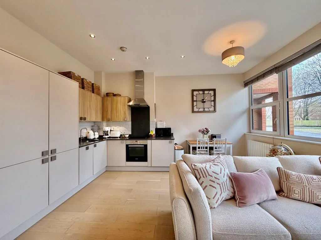 Furlong Road, Bourne End SL8 5AJ, photo 9