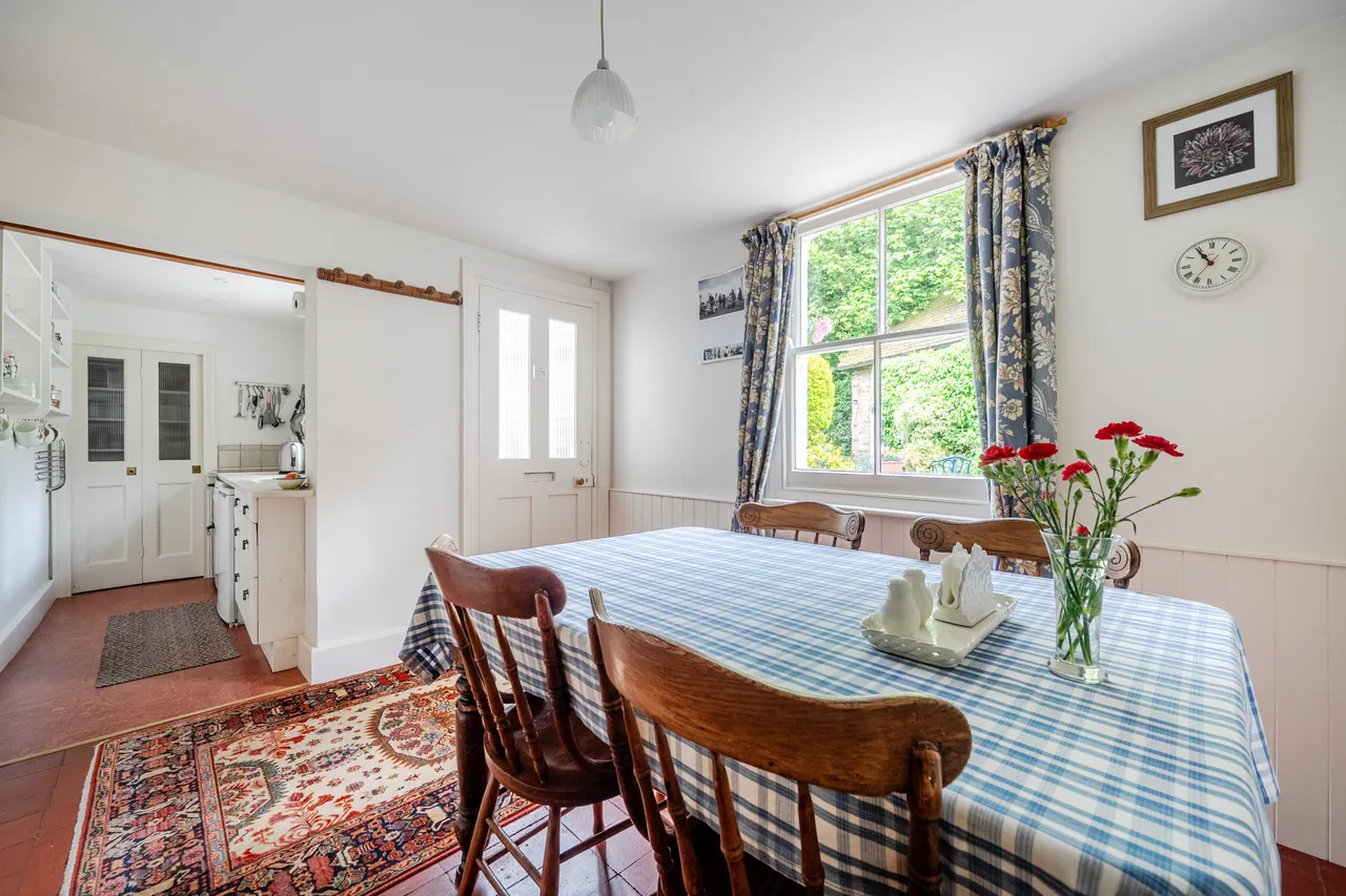 Dean Lane, Cookham Dean, Maidenhead, SL6, photo 4