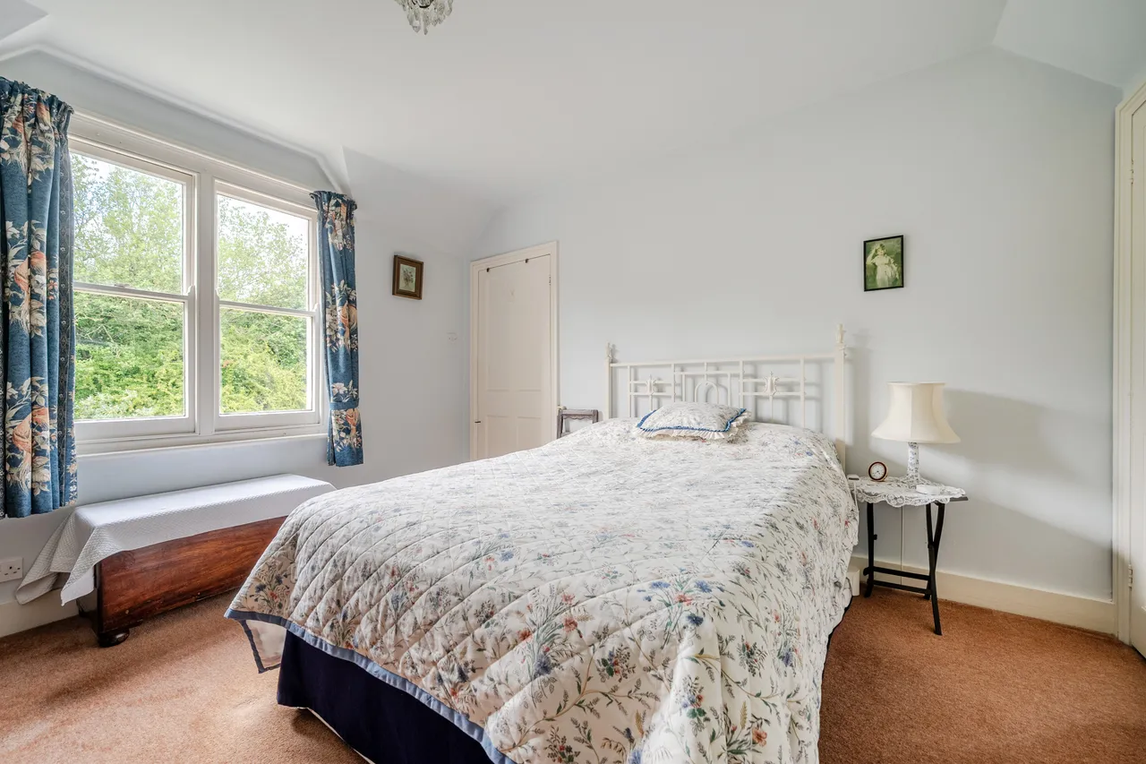 Dean Lane, Cookham Dean, Maidenhead, SL6, photo 9
