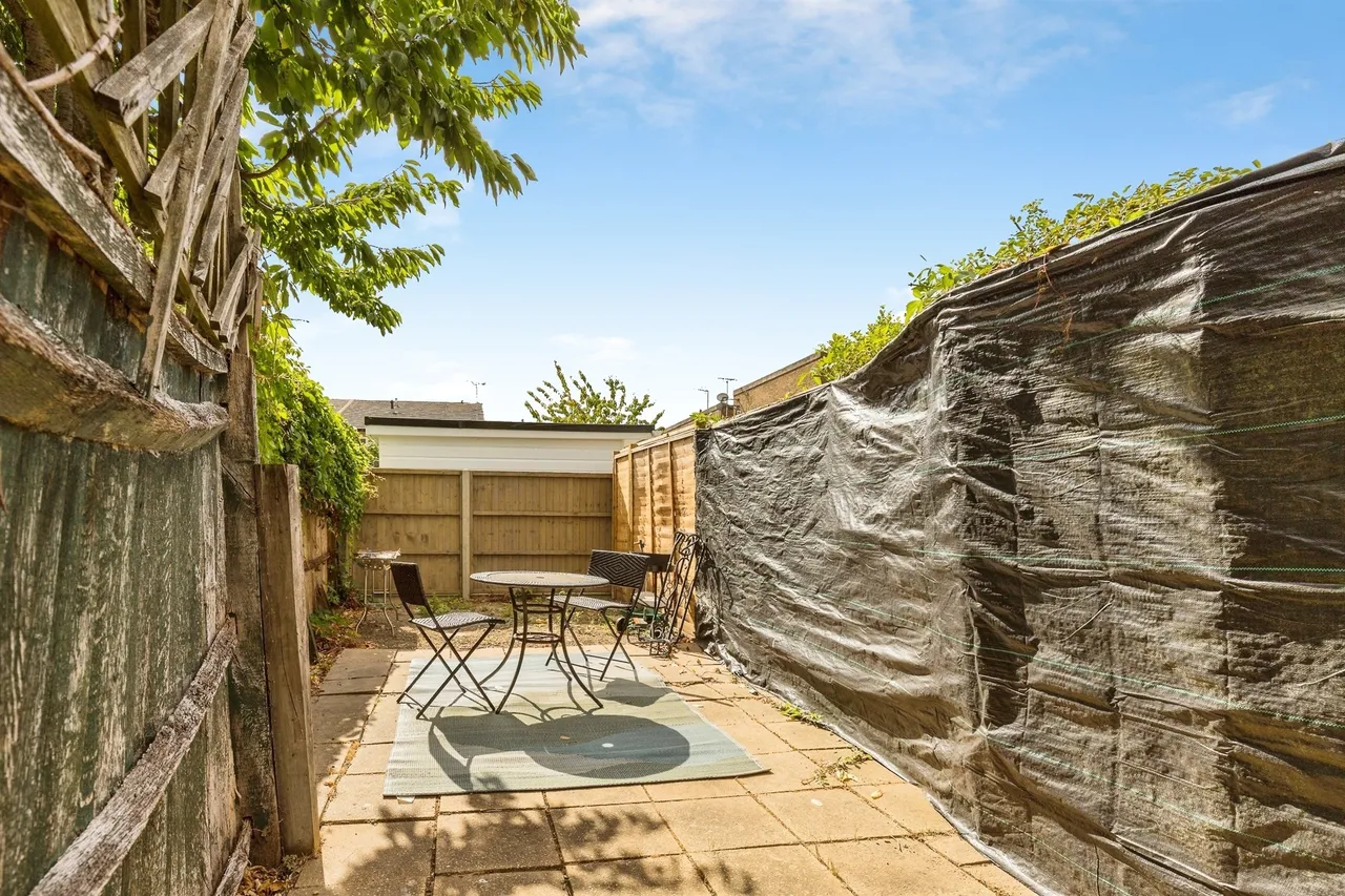 Lismore Crescent, Crawley, RH11, photo 10
