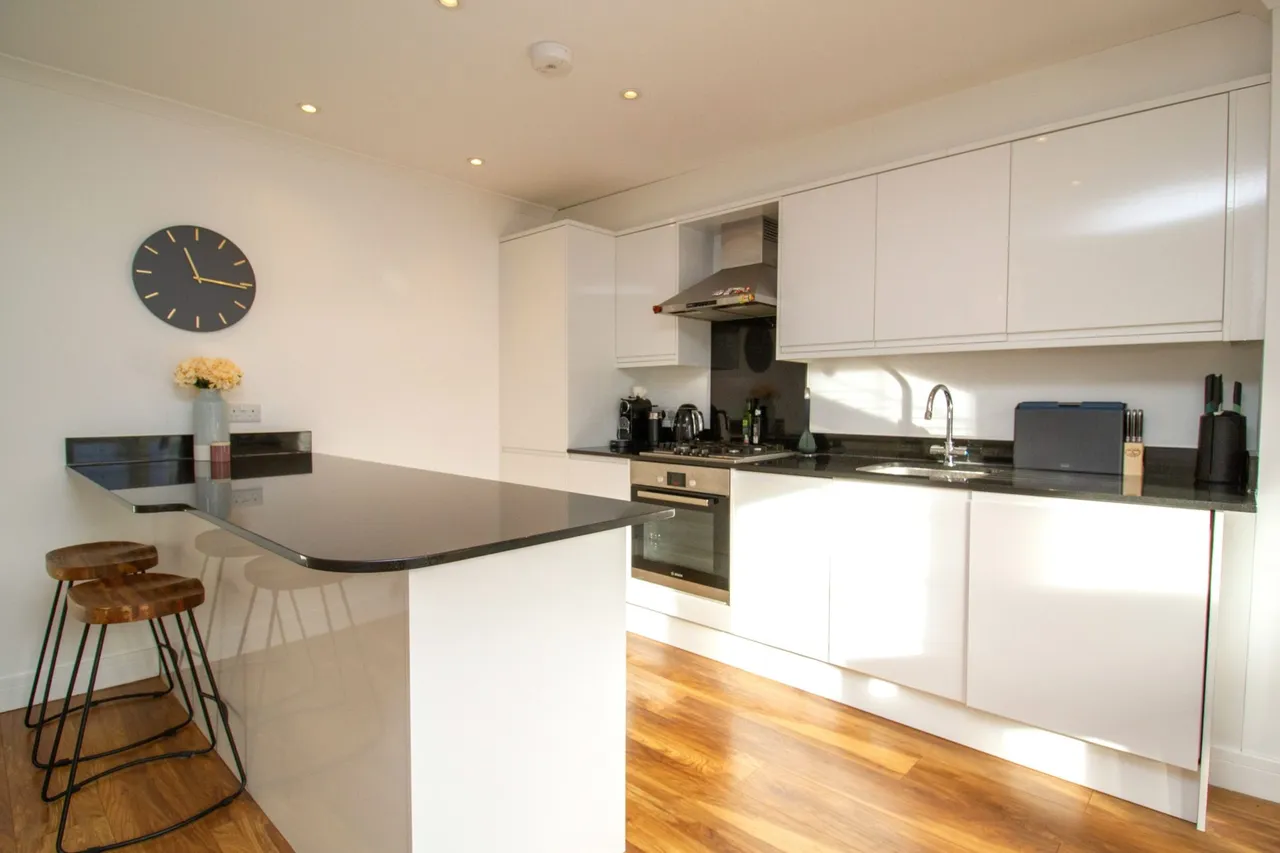 Flat 7, Crondall Place Church Road, Fleet, GU51 4NB, photo 3