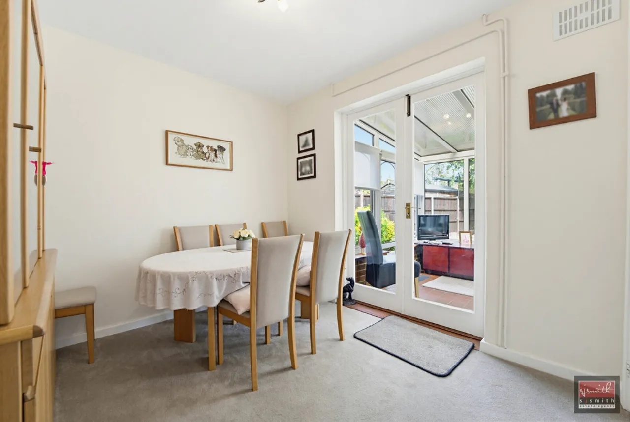 Fontmell Park, Ashford, TW15, photo 3