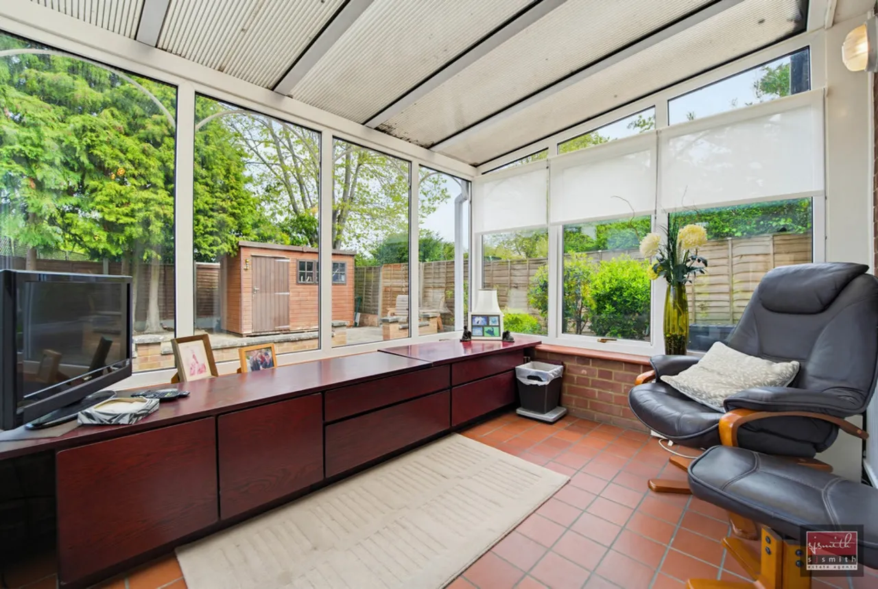 Fontmell Park, Ashford, TW15, photo 9