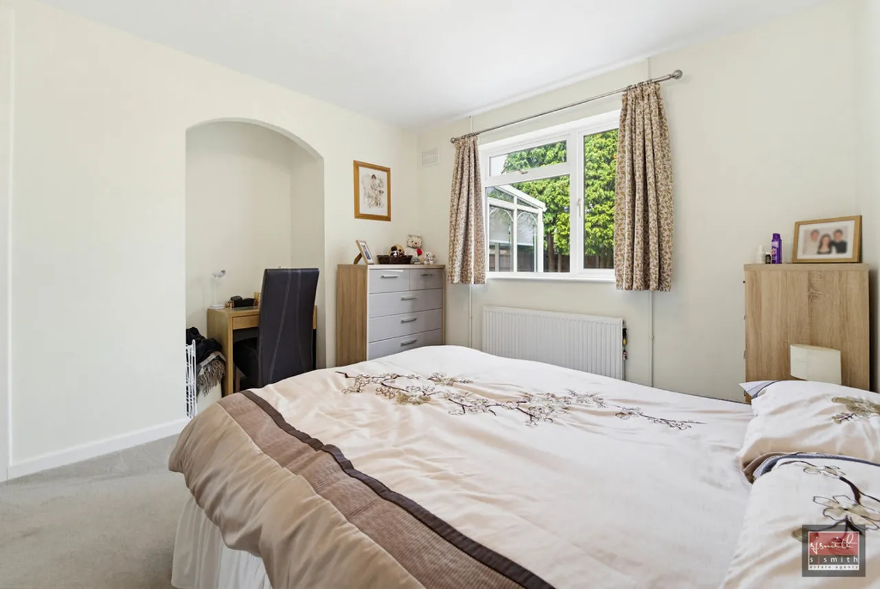 Fontmell Park, Ashford, TW15, photo 7