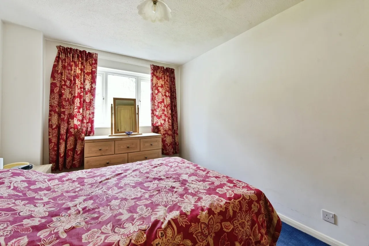 Hollybank Drive, Sheffield, South Yorkshire, S12, photo 16