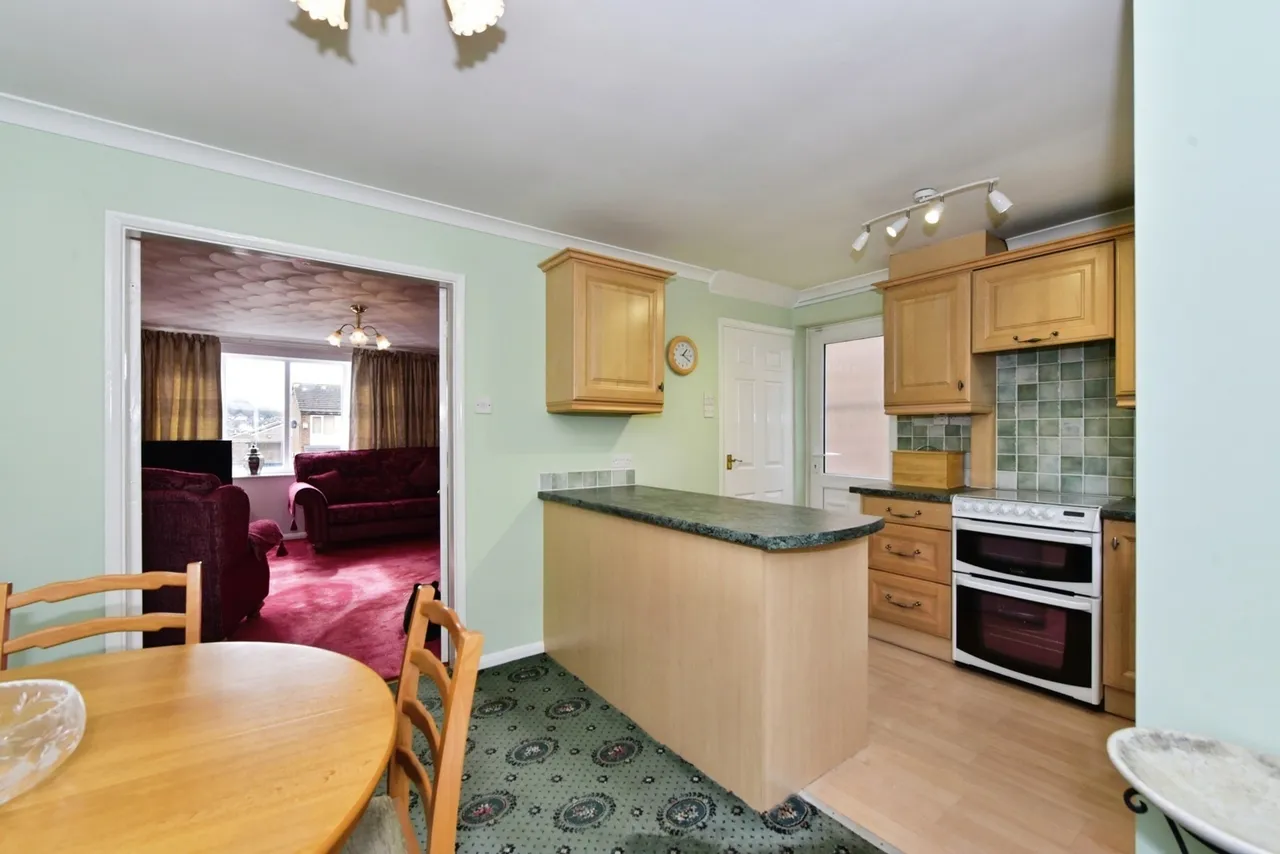 Hollybank Drive, Sheffield, South Yorkshire, S12, photo 10