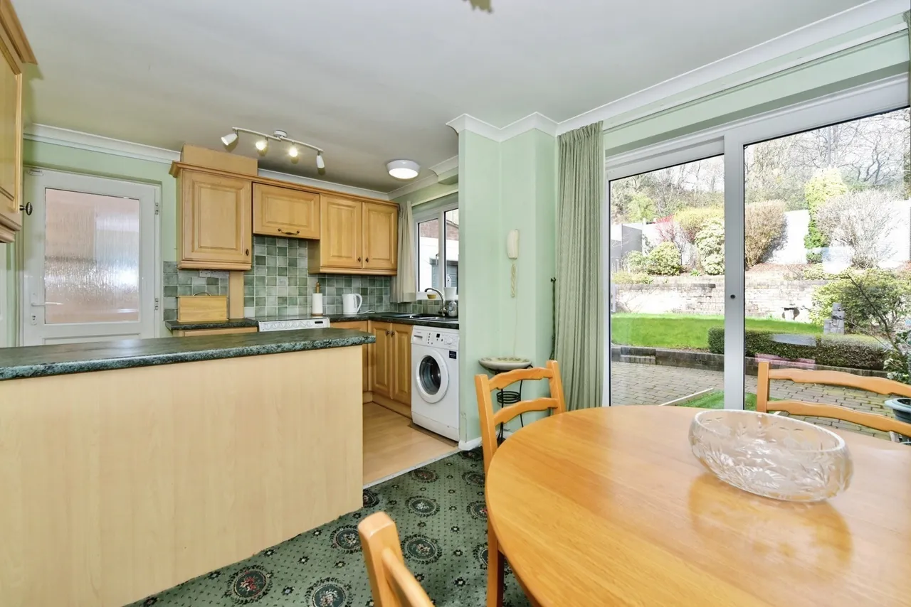 Hollybank Drive, Sheffield, South Yorkshire, S12, photo 11
