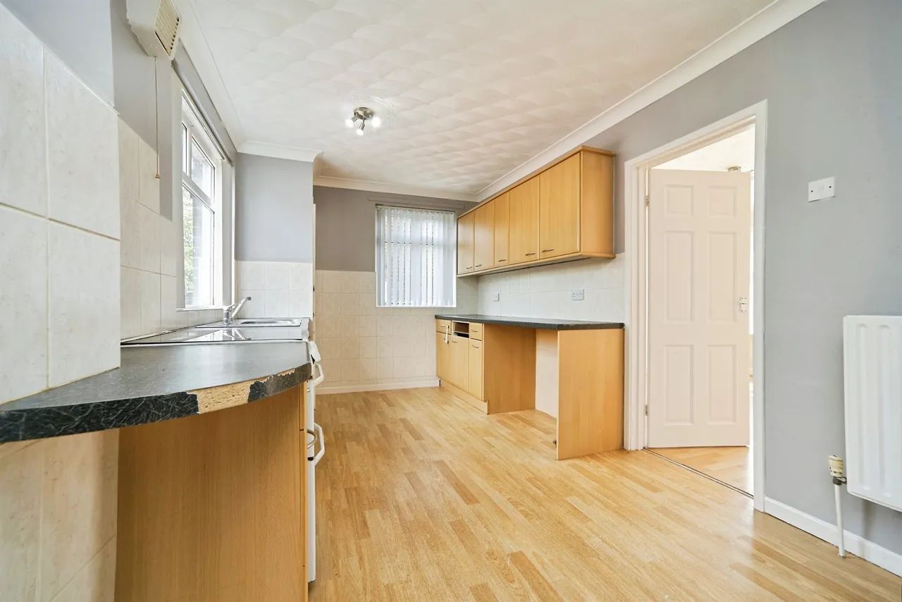 Downside Crescent, Allerton, Bradford, photo 8